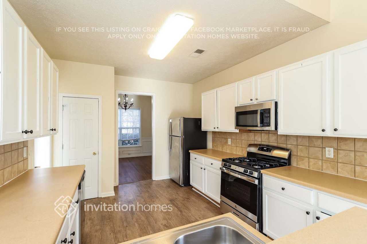 7107 Boulder Pass - Photo 6 of 18