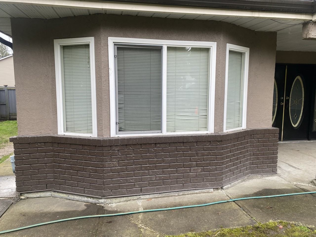 14382 88 Avenue - Photo 2 of 13