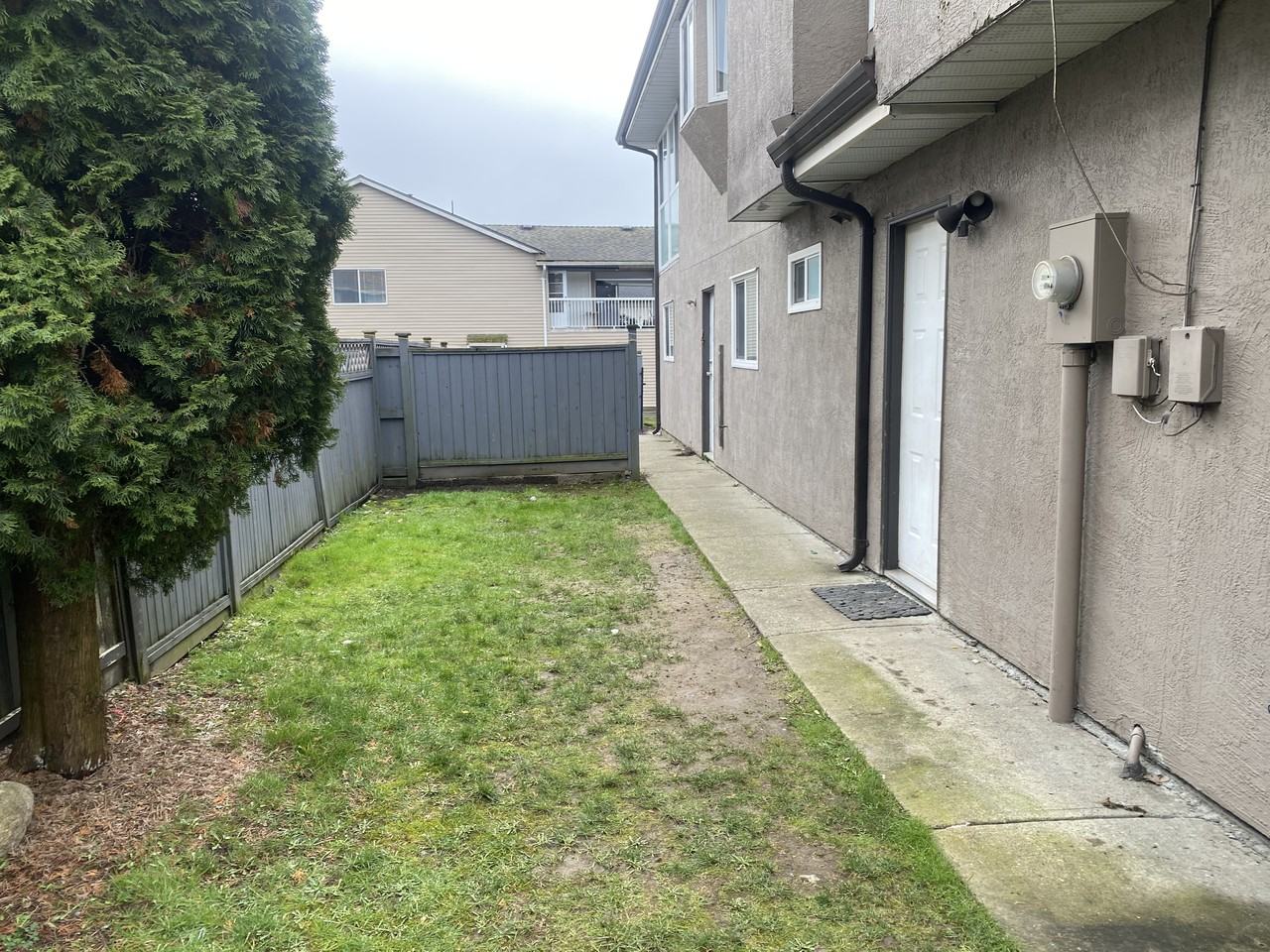 14382 88 Avenue - Photo 5 of 13