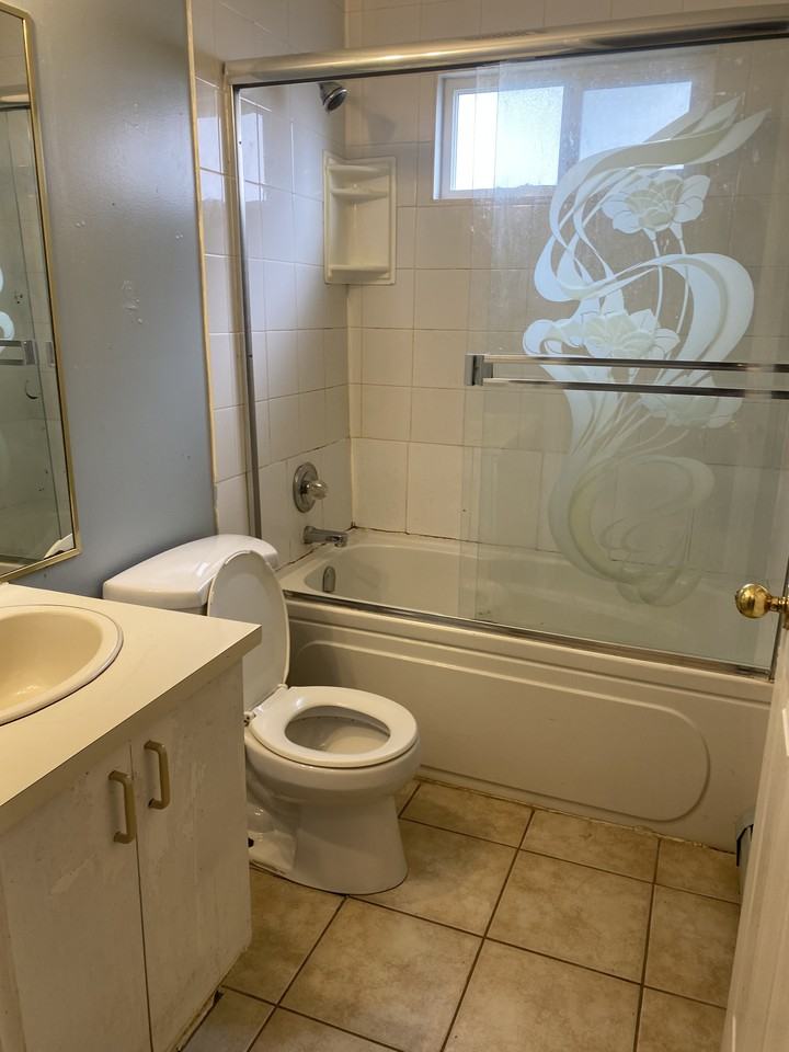 14382 88 Avenue - Photo 6 of 13