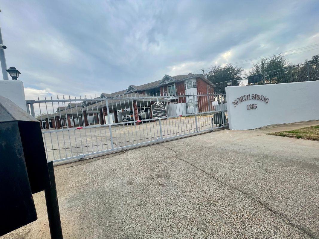 1205 International Blvd ##20 - Photo 2 of 26