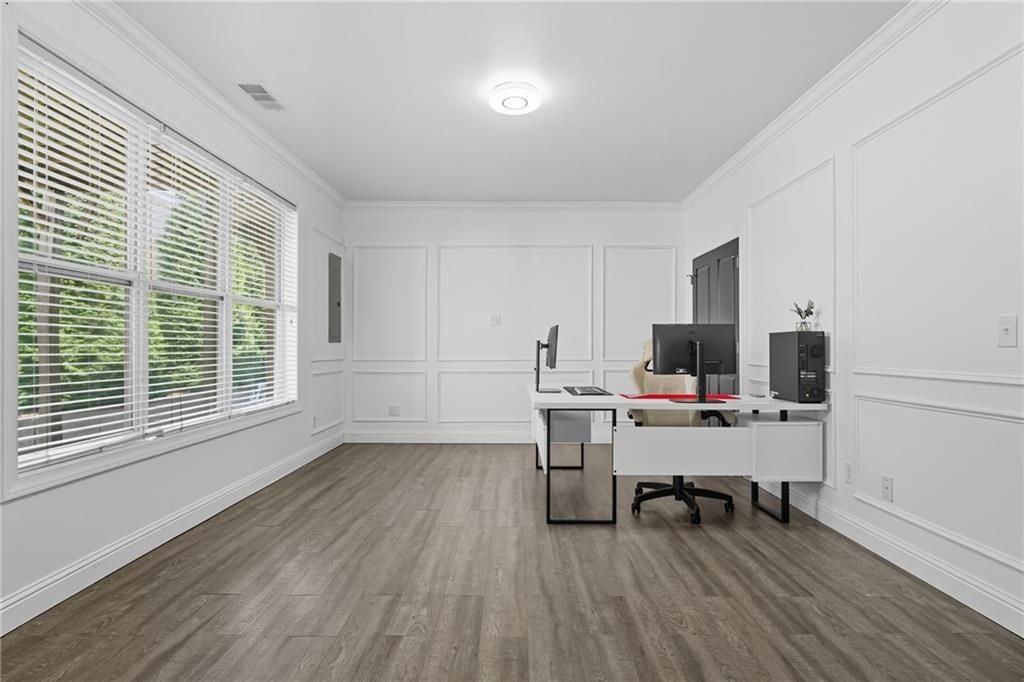 5747 Pine Oak Dr - Photo 3 of 16