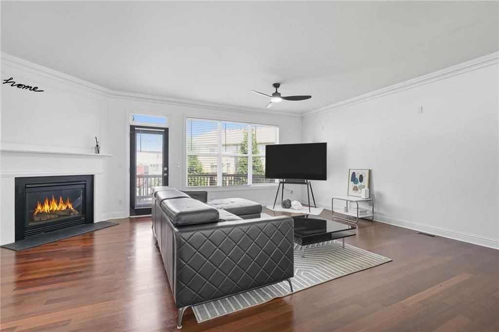 5747 Pine Oak Dr - Photo 5 of 16