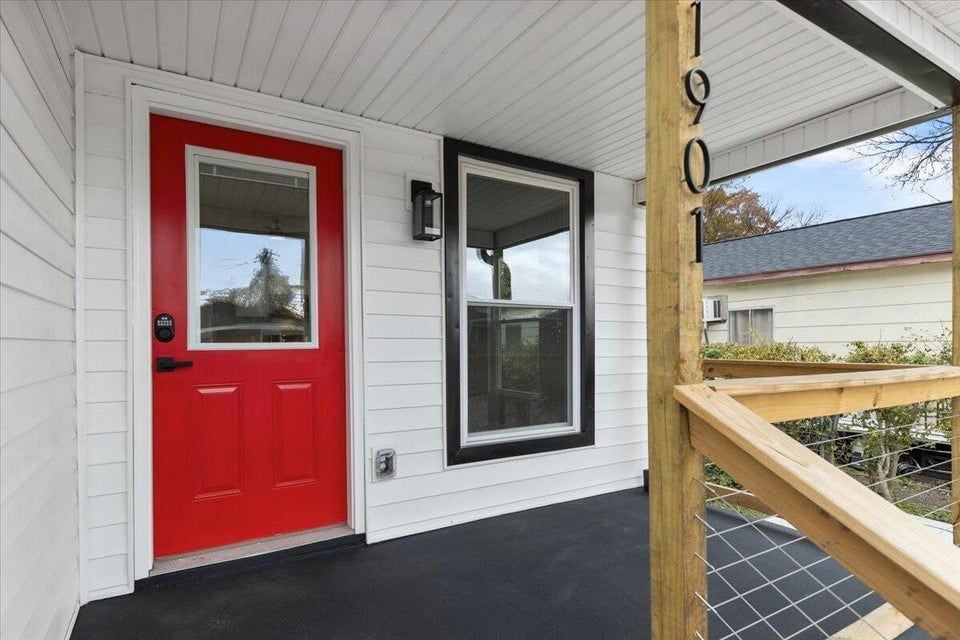 1901 Walker Ave - Photo 2 of 15