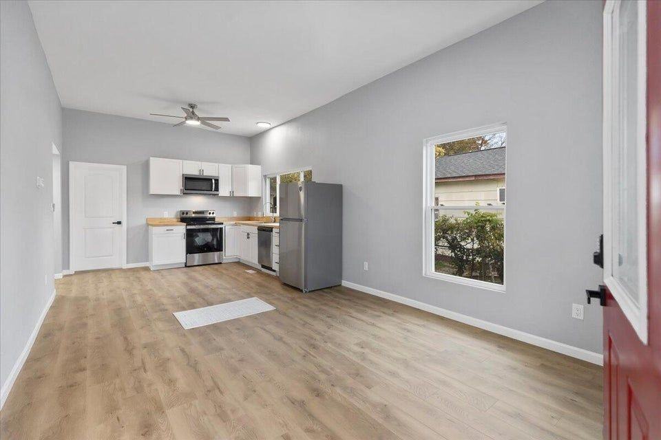 1901 Walker Ave - Photo 6 of 15