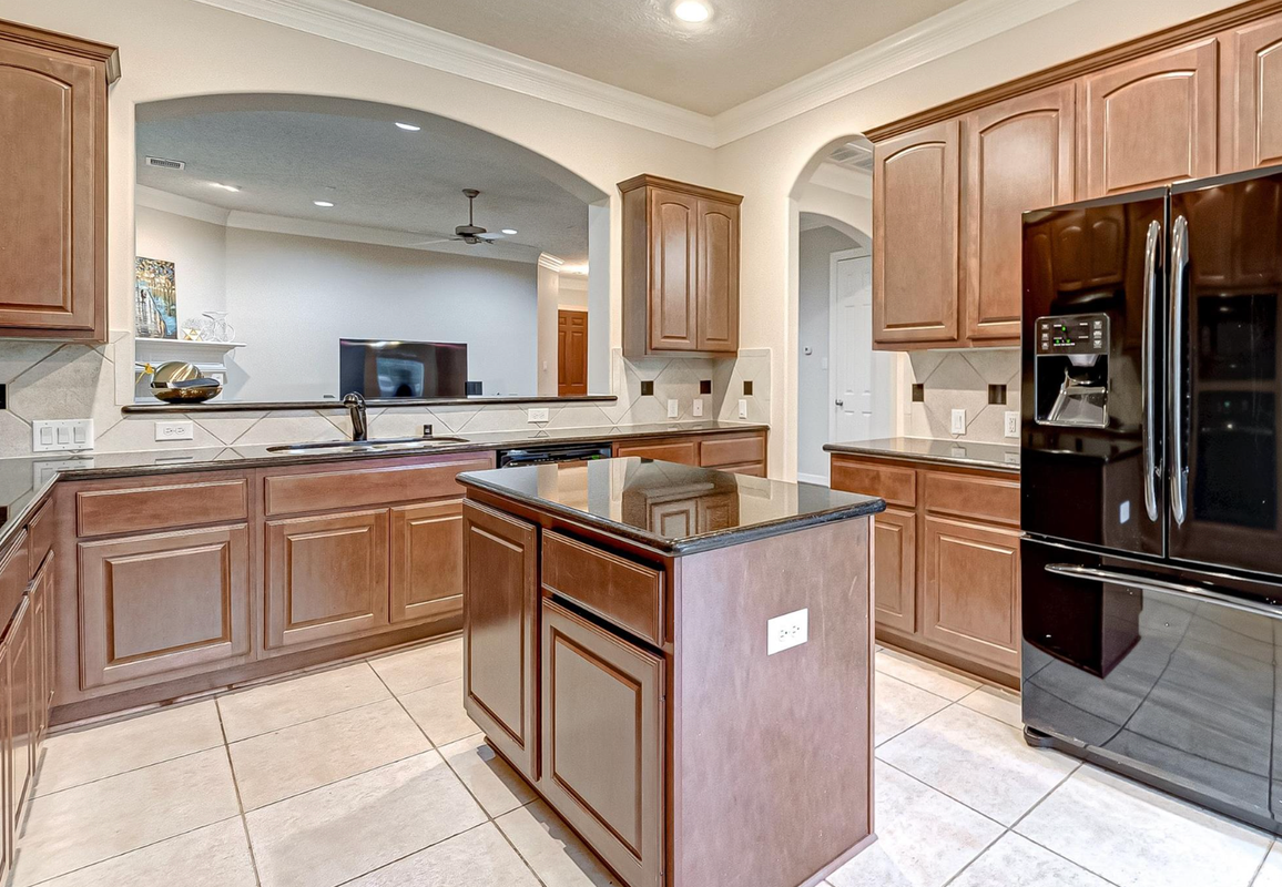 14418 Basalt Ln - Photo 3 of 5