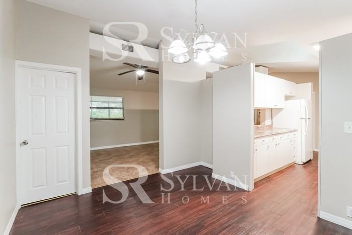 2603 Martha Ln - Photo 6 of 16