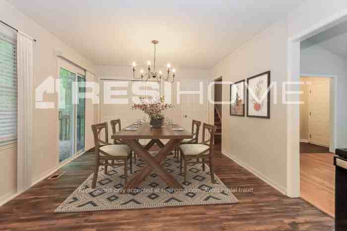 70 W Holly Ct - Photo 4 of 18