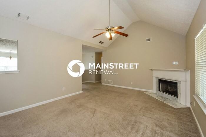 1413 Dodger Way - Photo 4 of 17