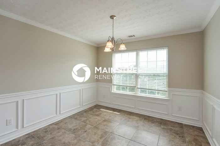 1413 Dodger Way - Photo 5 of 17