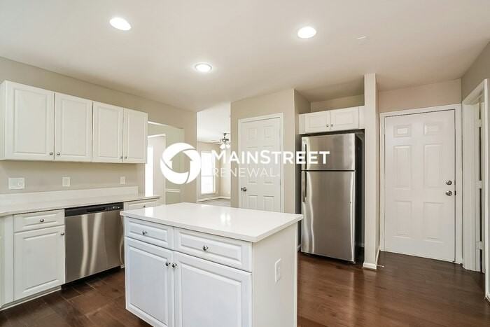 6132 Hampton Hall Way - Photo 5 of 17