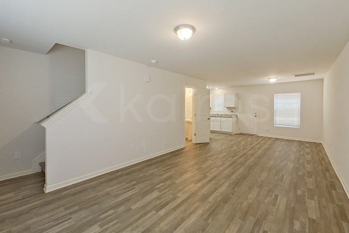 3921 Miller Dr - Photo 2 of 23