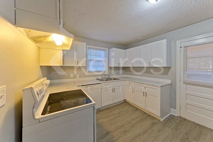 2603 Putnam St - Photo 4 of 21