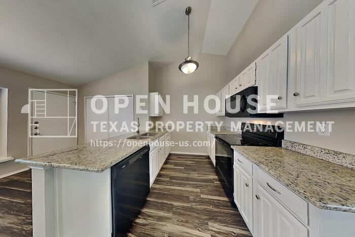 6809 Darton Dr - Photo 6 of 23