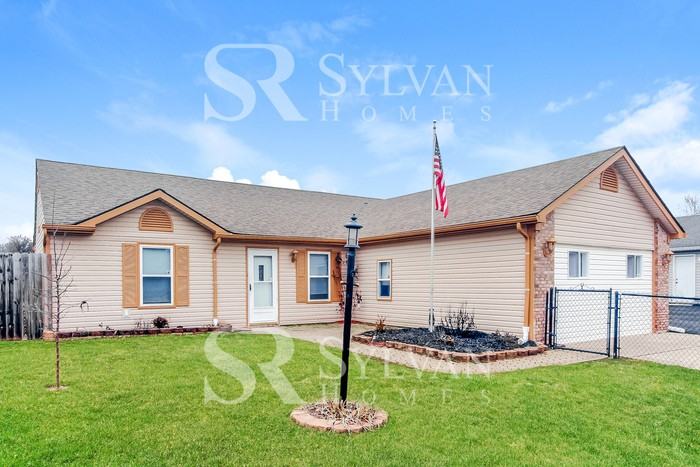 5084 Emmert Dr - Photo 3 of 16