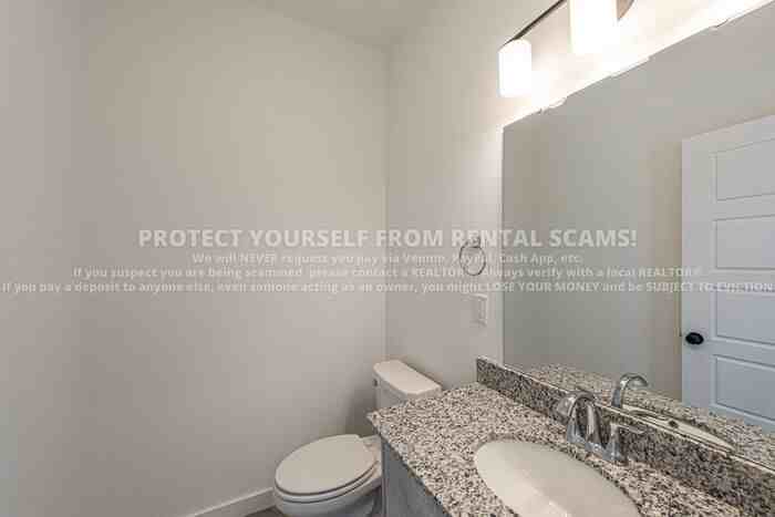 621 St Charles Pl - Photo 7 of 17