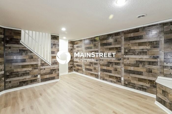 11115 N Lewis Ave - Photo 7 of 18