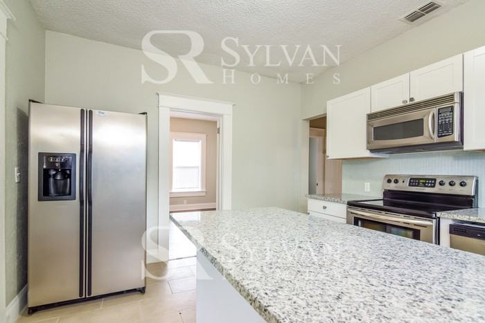 3505 E 11th Ave - Photo 7 of 16