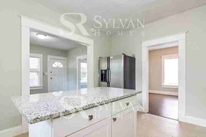 3505 E 11th Ave - Photo 7 of 15