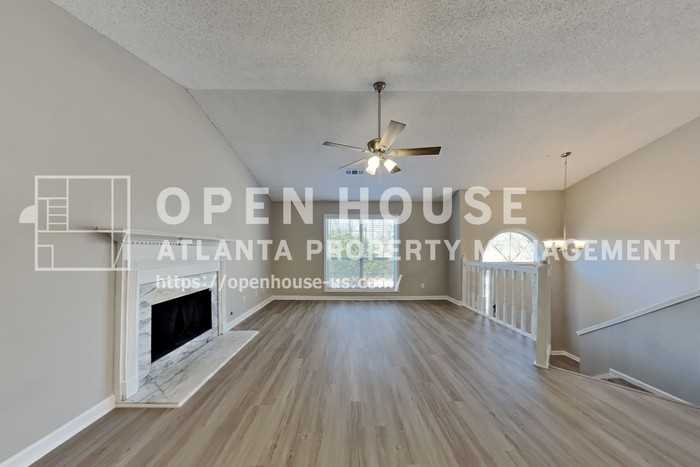 1210 Hannah Ct - Photo 4 of 20