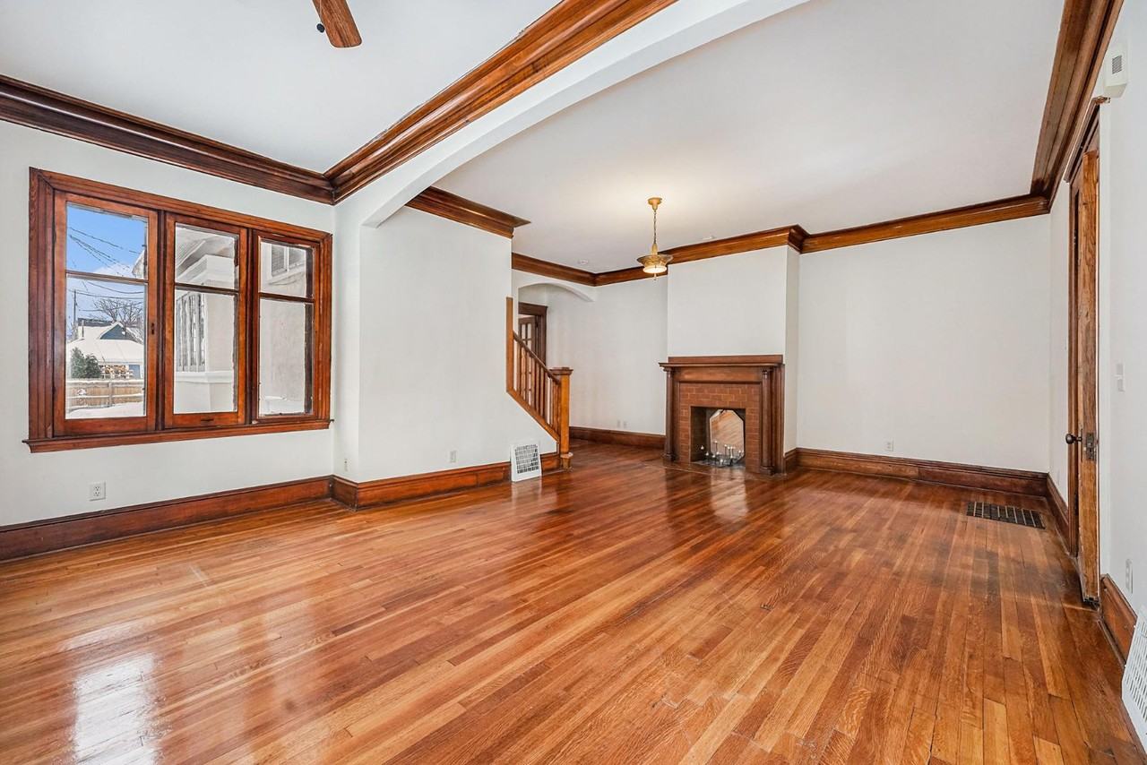 572 Madison Ave SE - Photo 4 of 11