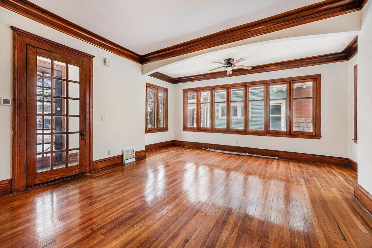 572 Madison Ave SE - Photo 5 of 11