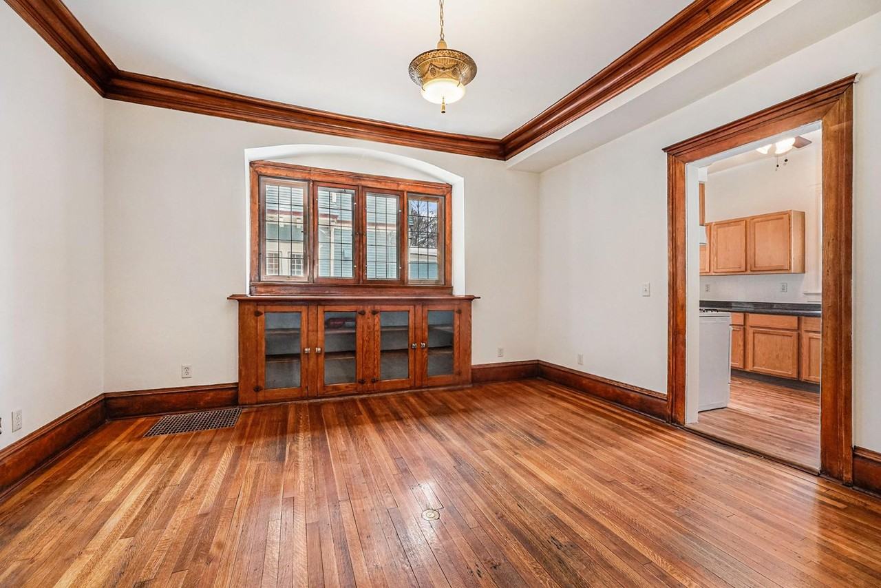 572 Madison Ave SE - Photo 6 of 11