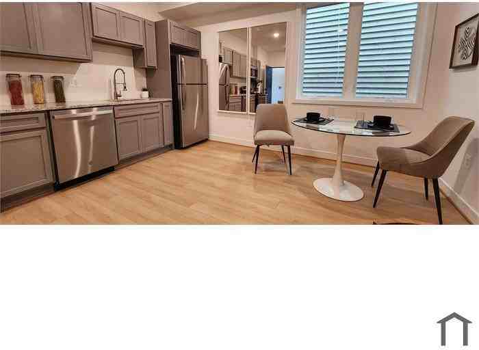 1429 22nd St SE - Photo 3 of 20