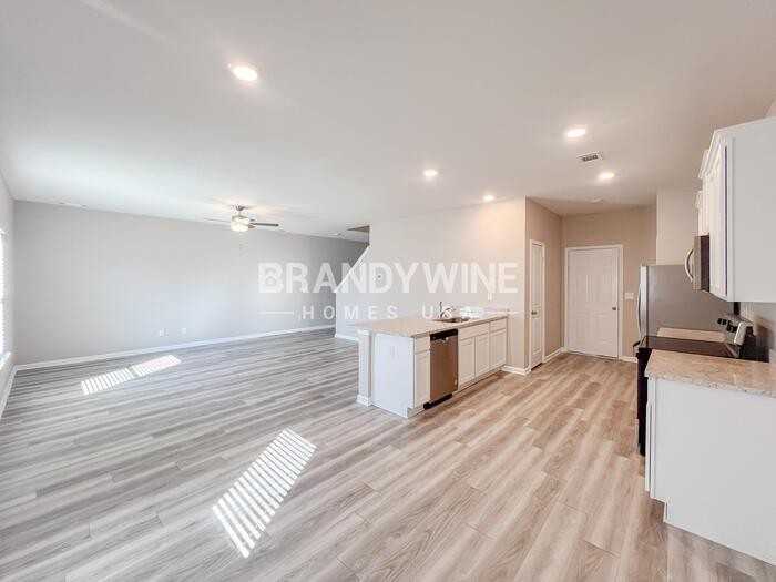 207 Beam Dr - Photo 6 of 28