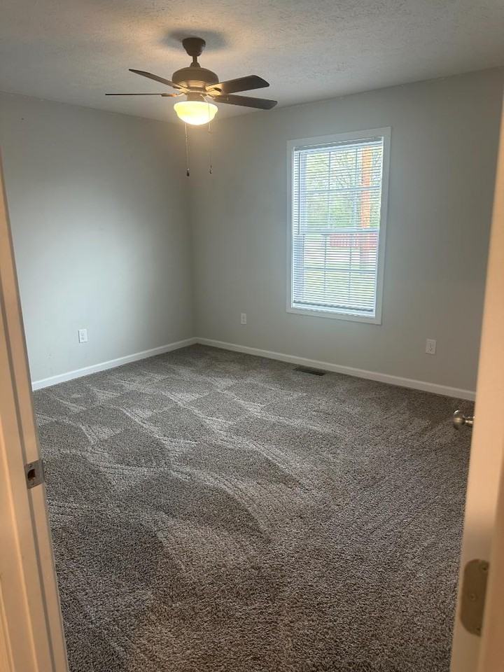 300 Peach St. - Photo 5 of 5