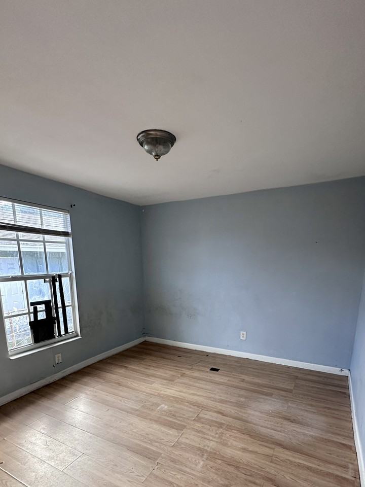 816 20th St #NA - Photo 3 of 13