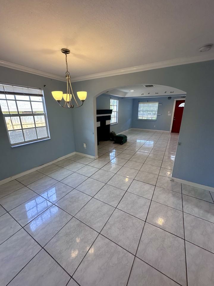 816 20th St #NA - Photo 5 of 13