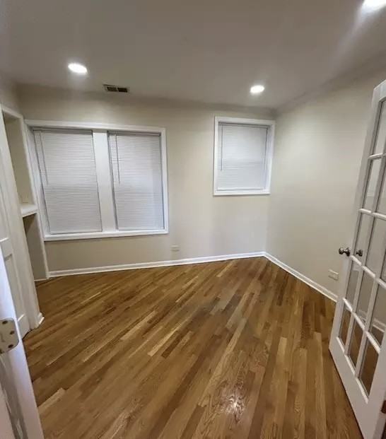 2053 W Summerdale Ave #2N - Photo 6 of 6