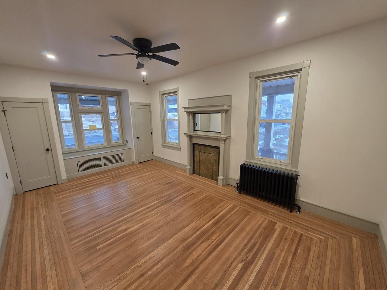 434 S 4th St - Photo 3 of 15