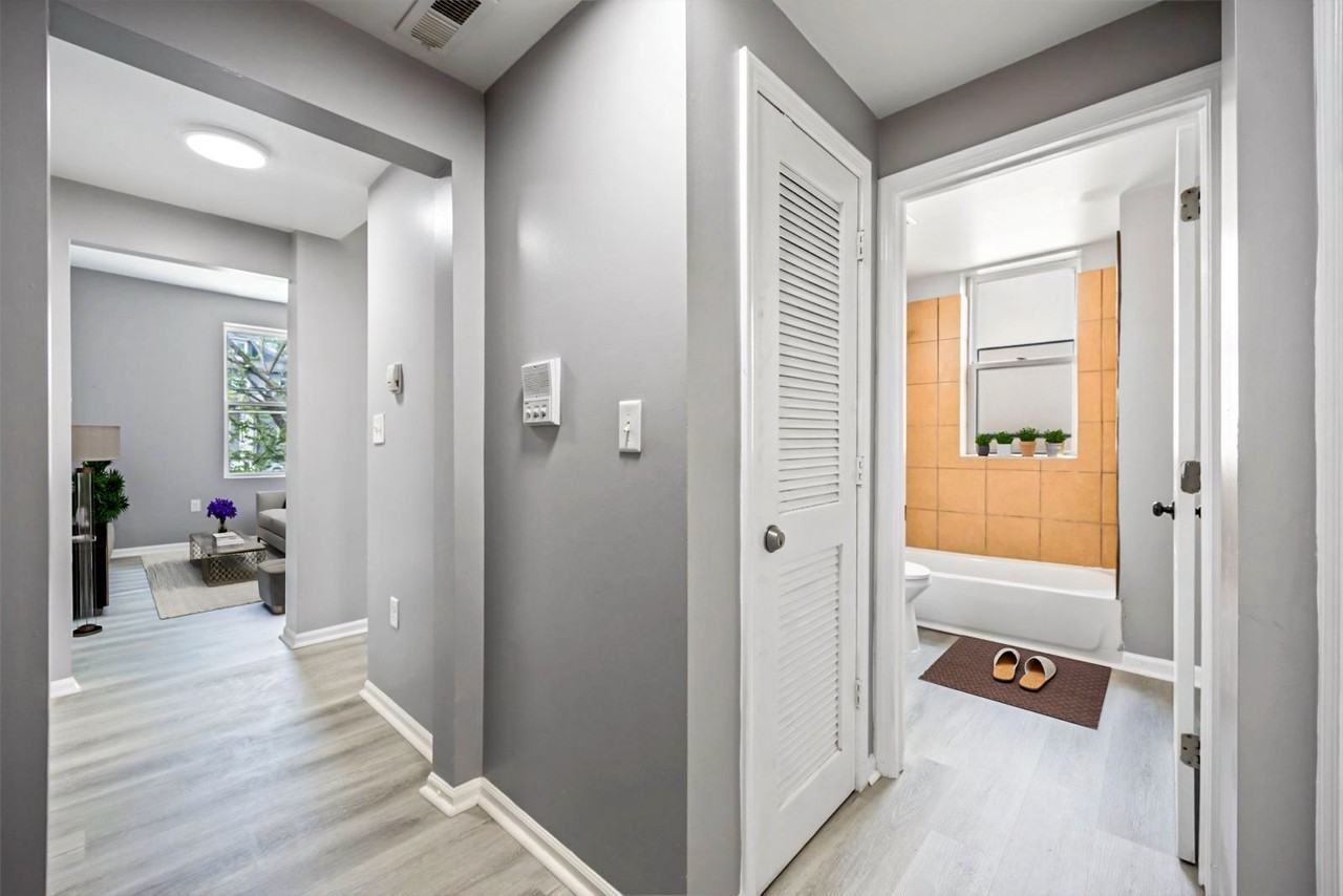 2601 Fairview Ave #11 - Photo 7 of 11