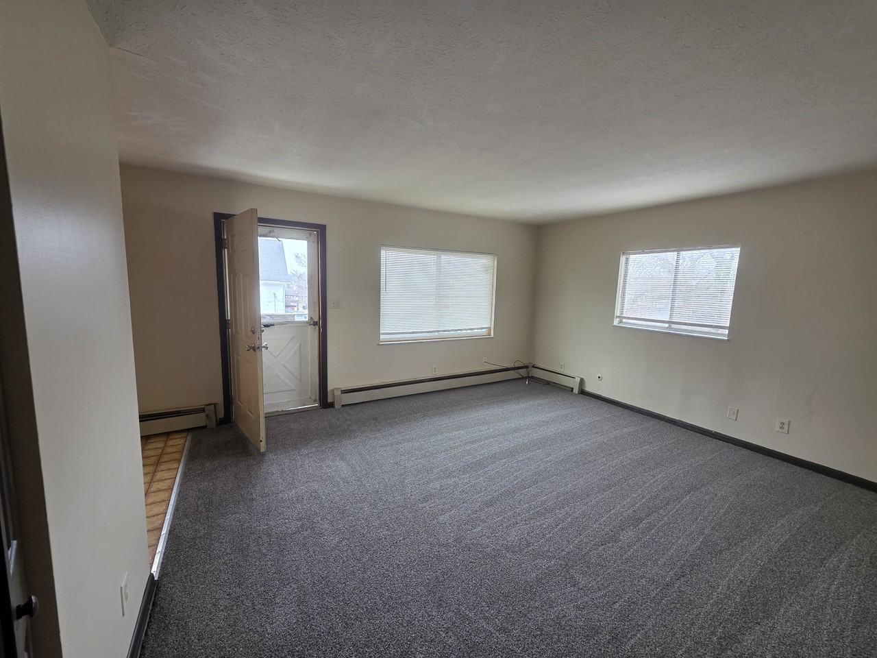 926 Florida Ave #D - Photo 2 of 9