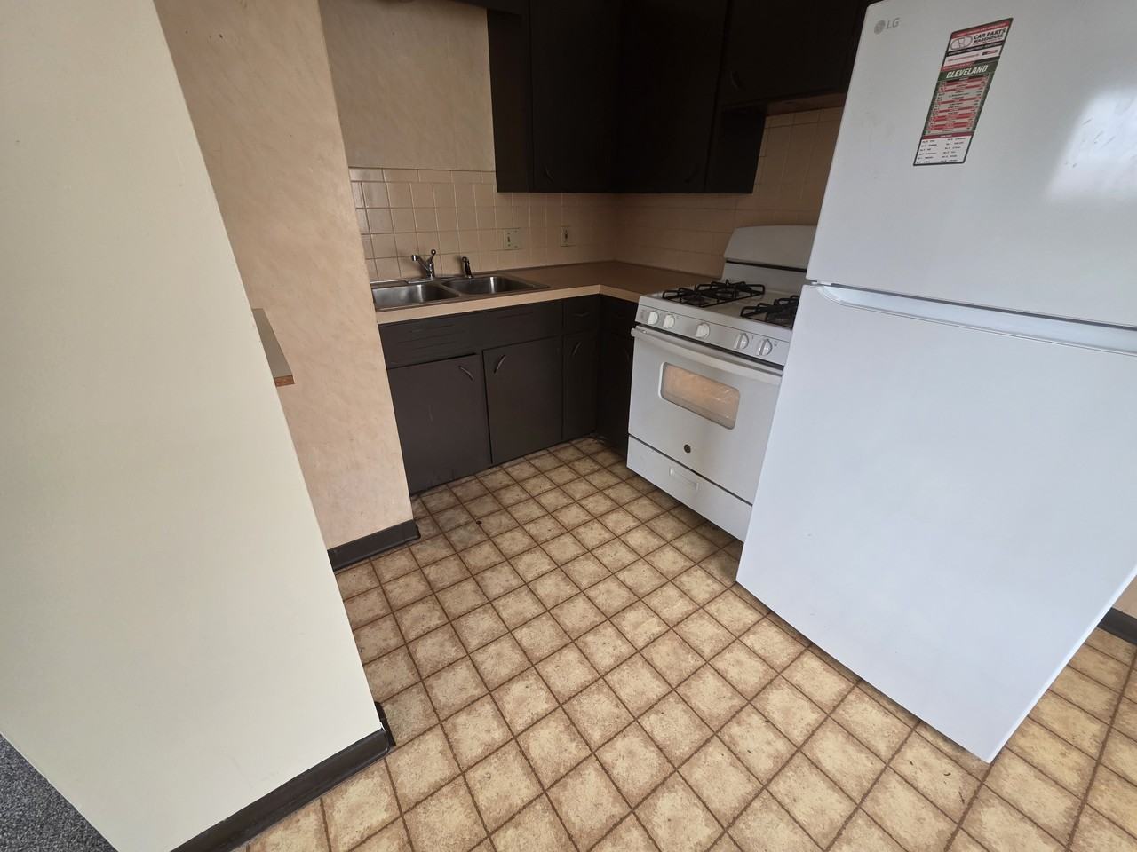 926 Florida Ave #D - Photo 5 of 9