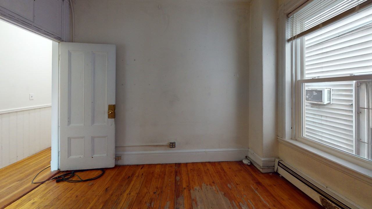 29 Saint Alphonsus St #1 - Photo 7 of 12