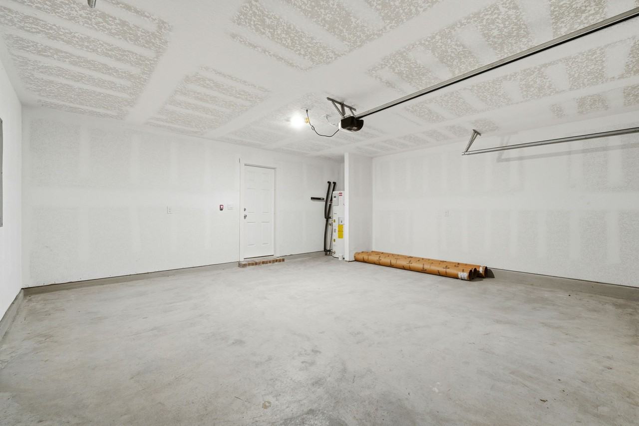 4932 Valor Ct #NA - Photo 5 of 41