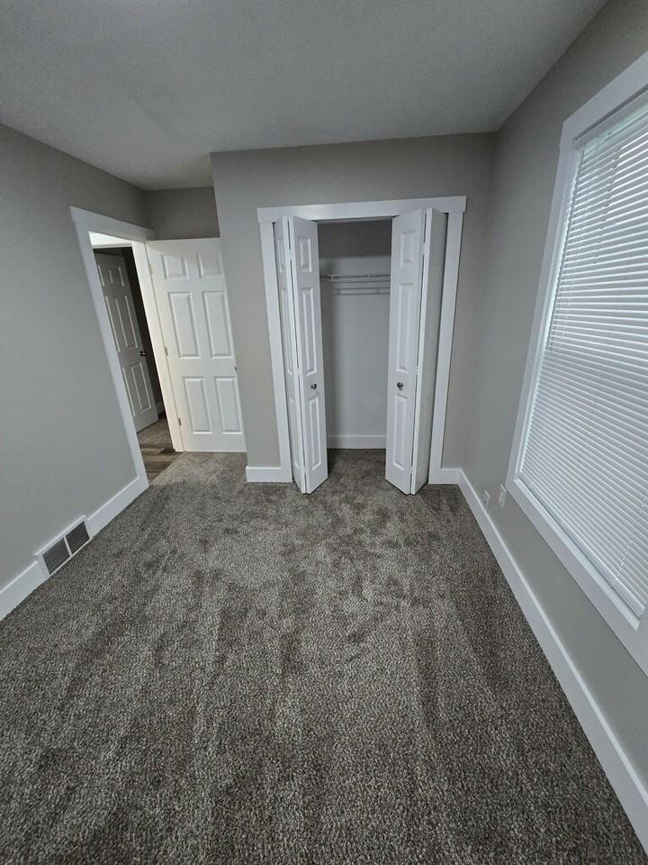 2497 Zircon St Ne #2497 - Photo 3 of 9