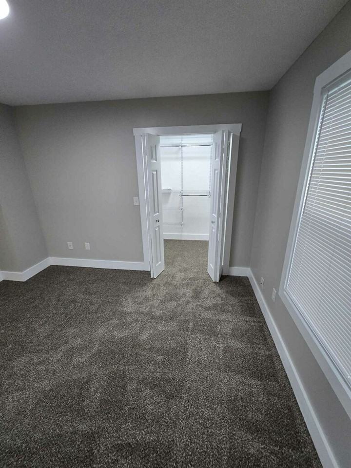 2497 Zircon St Ne #2497 - Photo 6 of 9