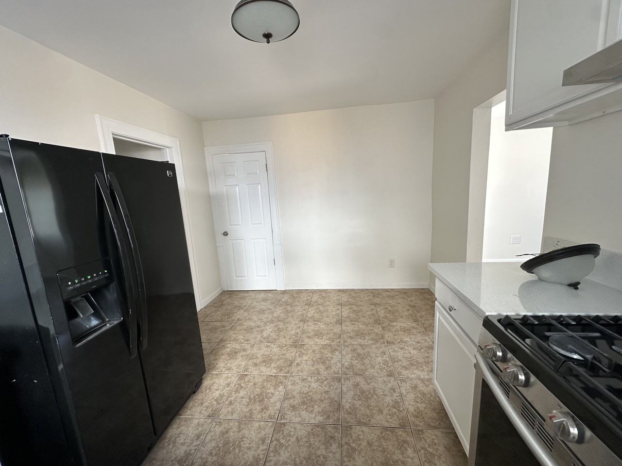 624 W 49th St #NA - Photo 4 of 15