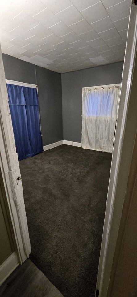 8914 Yale Ave - Photo 5 of 11