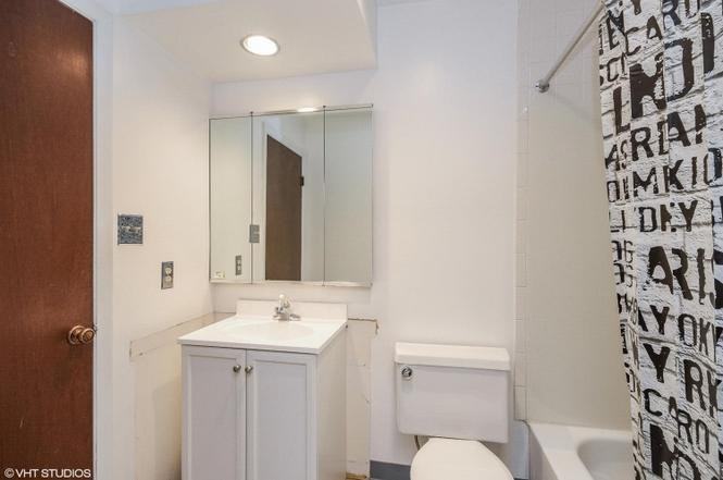 310 E 60th Ct #1A - Photo 3 of 12