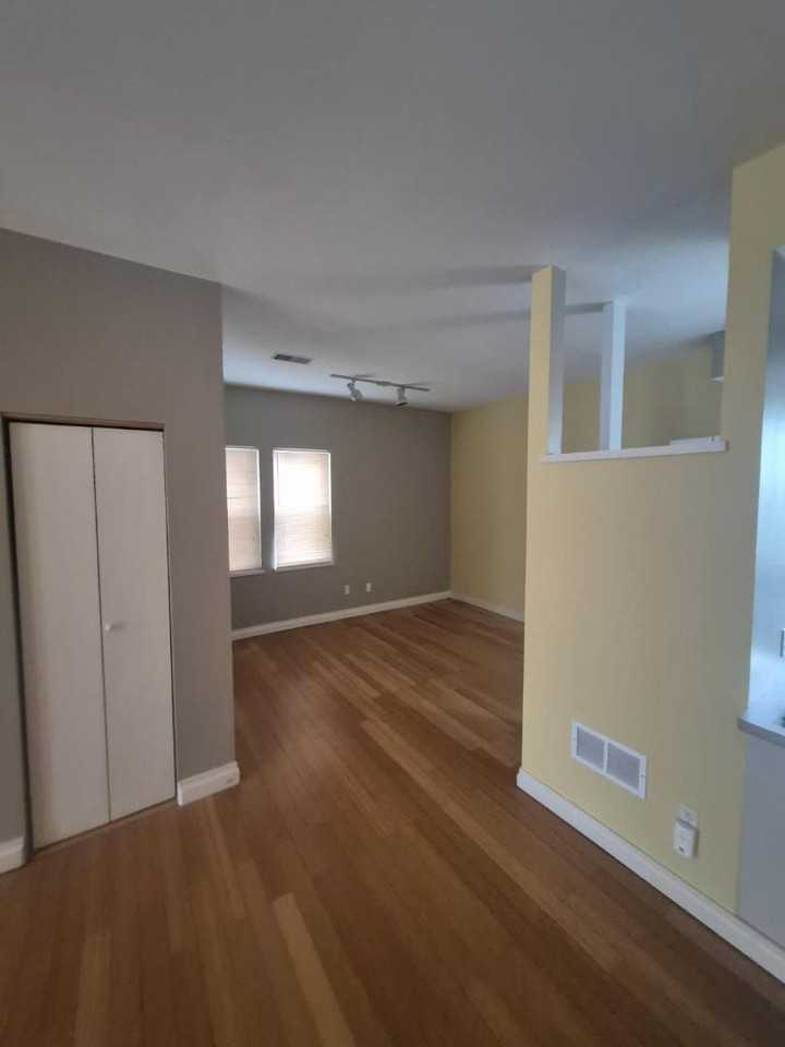 158 Park St - Photo 2 of 10