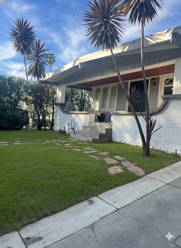 7725 Norton Ave #NA - Photo 3 of 31