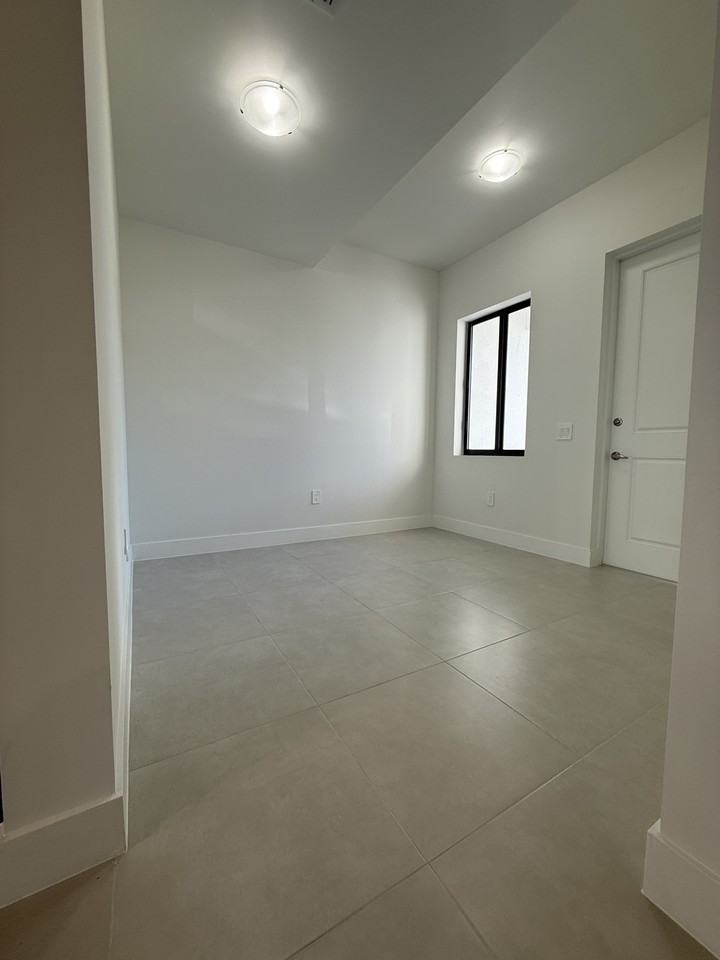 34479 Sw 191st Ave #34479 - Photo 2 of 15
