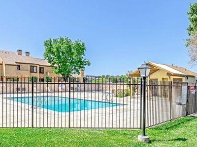 1850 E Avenue J #5 - Photo 4 of 6