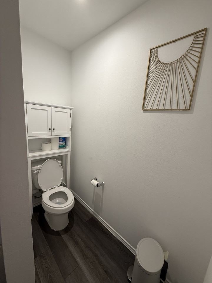 5242 Rothwell Heights Dr #NA - Photo 6 of 22