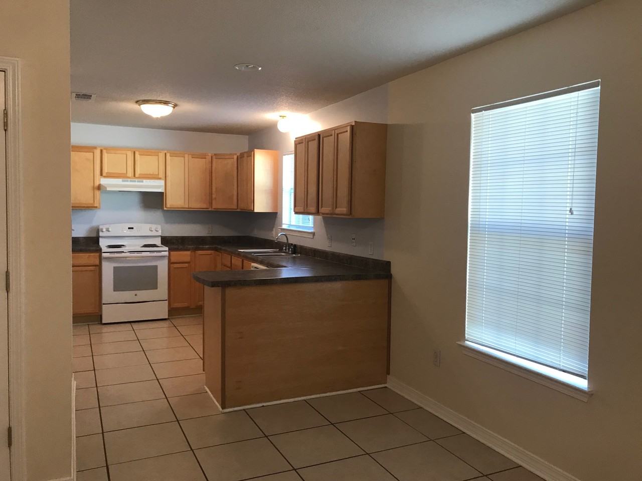 809 25th St #A - Photo 2 of 22